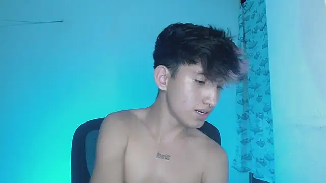 Snapshot of littlextreme chatting on 25, 2, 2025 littlextreme online show from 25, 2, 2025