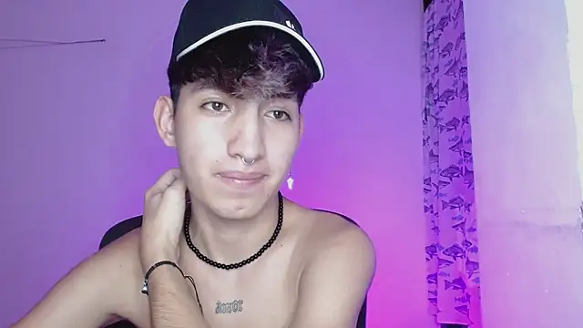 Snapshot of littlextreme chatting on 26, 2, 2025 littlextreme online show from 26, 2, 2025