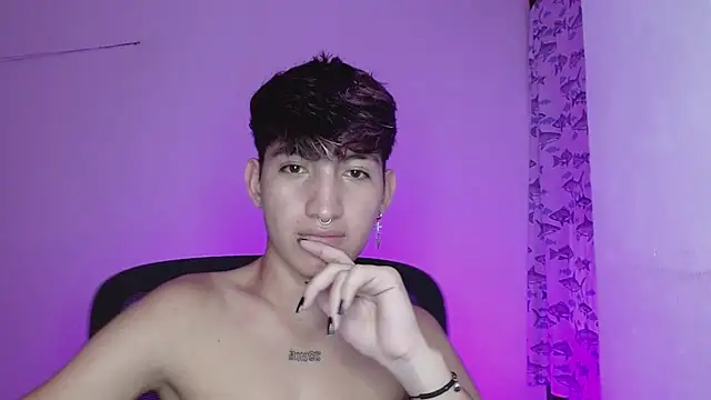 Snapshot of littlextreme chatting on 27, 2, 2025 littlextreme online show from 27, 2, 2025