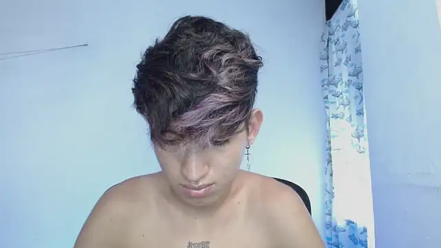 Snapshot of littlextreme chatting on 2, 3, 2025 littlextreme online show from 2, 3, 2025