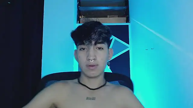 Snapshot of littlextreme chatting on 11, 3, 2025 littlextreme online show from 11, 3, 2025