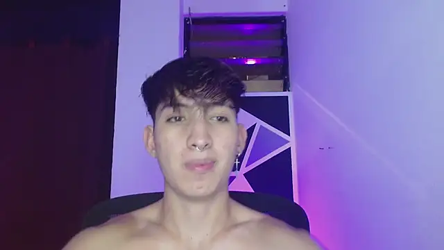 Snapshot of littlextreme chatting on 15, 3, 2025 littlextreme online show from 15, 3, 2025