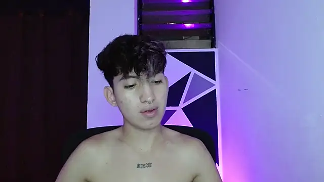 Snapshot of littlextreme chatting on 16, 3, 2025 littlextreme online show from 16, 3, 2025