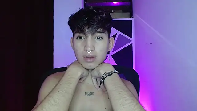 Snapshot of littlextreme chatting on 18, 3, 2025 littlextreme online show from 18, 3, 2025