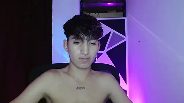 Snapshot of littlextreme chatting on 18, 3, 2025 littlextreme online show from 18, 3, 2025