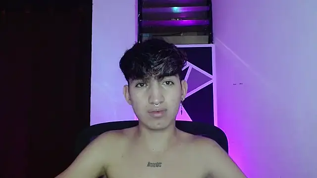 Snapshot of littlextreme chatting on 19, 3, 2025 littlextreme online show from 19, 3, 2025