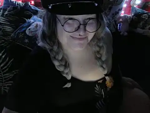 Snapshot of ThickBones chatting on 15, 12, 2024 ThickBones online show from 15, 12, 2024