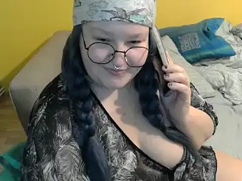 Snapshot of ThickBones chatting on 19, 12, 2024 ThickBones online show from 19, 12, 2024