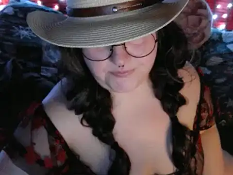 Snapshot of ThickBones chatting on 19, 3, 2025 ThickBones online show from 19, 3, 2025