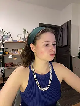 Snapshot of sweetest_pie chatting on 10, 12, 2024 sweetest pie online show from 10, 12, 2024