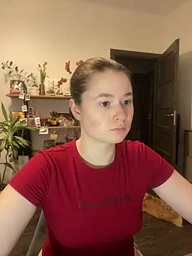 Snapshot of sweetest_pie chatting on 13, 3, 2025 sweetest pie online show from 13, 3, 2025