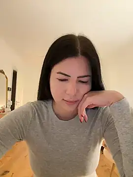 clairewntr online show from 17, 1, 2025