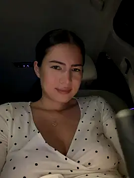 clairewntr online show from 28, 10, 2025