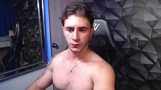 Snapshot of Latino_stud4u chatting on 2, 3, 2025 Latino stud4u online show from 2, 3, 2025