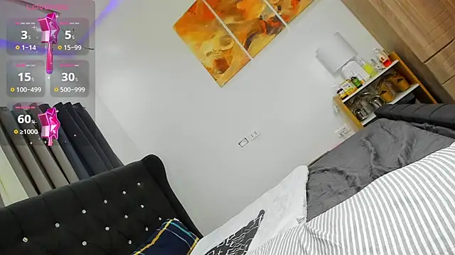 Divine   Eloeura online show from 11, 3, 2025