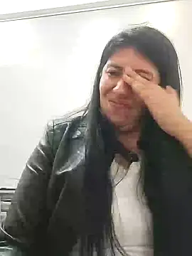 aisha latina online show from 21, 1, 2025