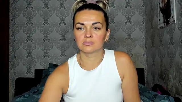 Snapshot of NicoletMoore chatting on 22, 7, 2026 NicoletMoore online show from 22, 7, 2026