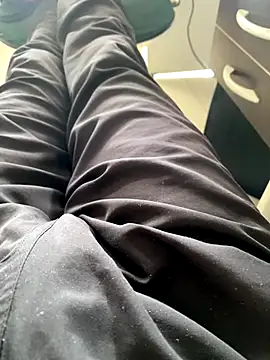 Snapshot of shiiank chatting on 11, 11, 2025 shiiank online show from 11, 11, 2025