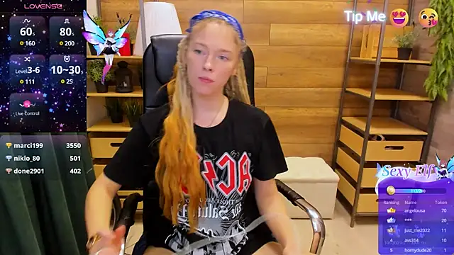 Snapshot of _fiona_Love chatting on 3, 2, 2025  fiona Love online show from 3, 2, 2025