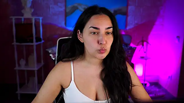 CeceliaJohnson online show from 27, 5, 2026