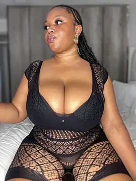 Snapshot of Hyra_Ari chatting on 5, 2, 2026 Hyra Ari online show from 5, 2, 2026