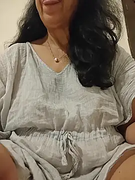 Susannemilf online show from 7, 4, 2026