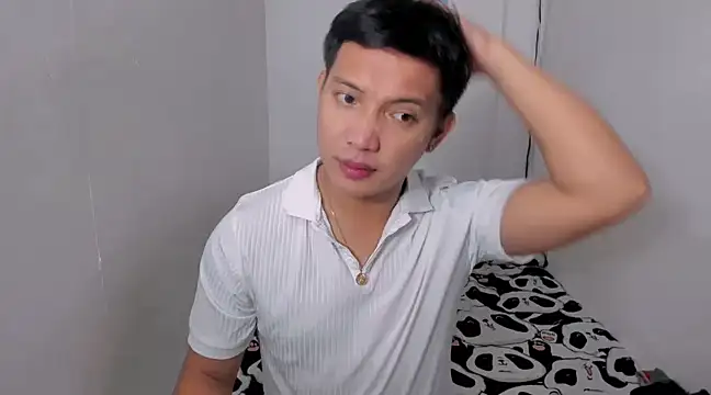 xSebastian19 online show from 16, 12, 2024