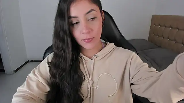 EmmaGrace1999 online show from 21, 7, 2026