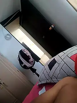 Snapshot of escalofrianti chatting on 23, 2, 2025 escalofrianti online show from 23, 2, 2025