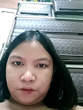 Snapshot of milkytitsmom4u chatting on 26, 9, 2025 milkytitsmom4u online show from 26, 9, 2025