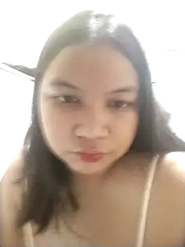 Snapshot of milkytitsmom4u chatting on 18, 2, 2026 milkytitsmom4u online show from 18, 2, 2026