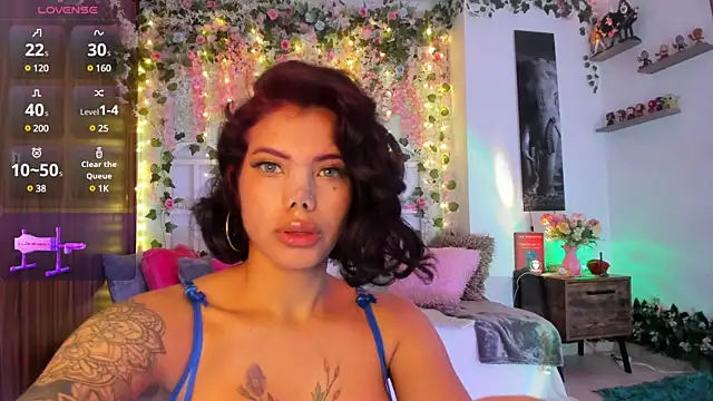 Snapshot of athena_samael69 chatting on 4, 12, 2024 athena samael69 online show from 4, 12, 2024