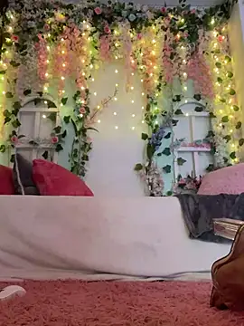 Snapshot of athena_samael69 chatting on 11, 12, 2024 athena samael69 online show from 11, 12, 2024