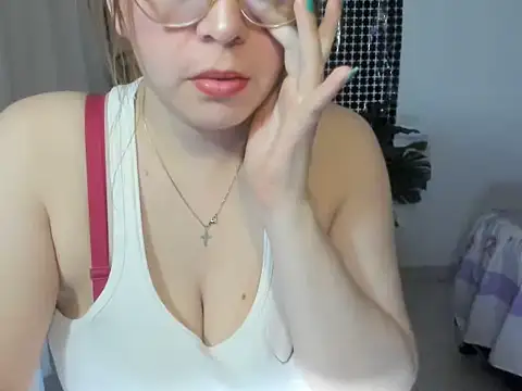 lorenitabella online show from 19, 11, 2025