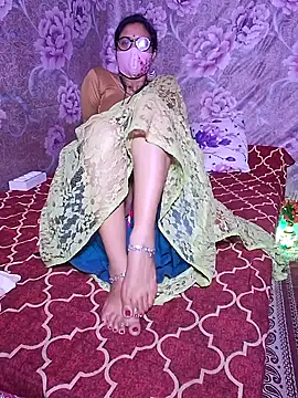 Snapshot of XBHUUME chatting on 5, 2, 2025 XBHUUME online show from 5, 2, 2025