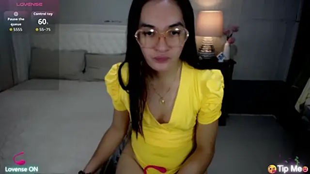 Snapshot of xAsianSweetHeart chatting on 20, 6, 2026 xAsianSweetHeart online show from 20, 6, 2026