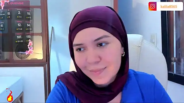 Snapshot of MatchedEyebrow chatting on 6, 10, 2025 MatchedEyebrow online show from 6, 10, 2025