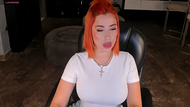 MadelineFox online show from 28, 9, 2025