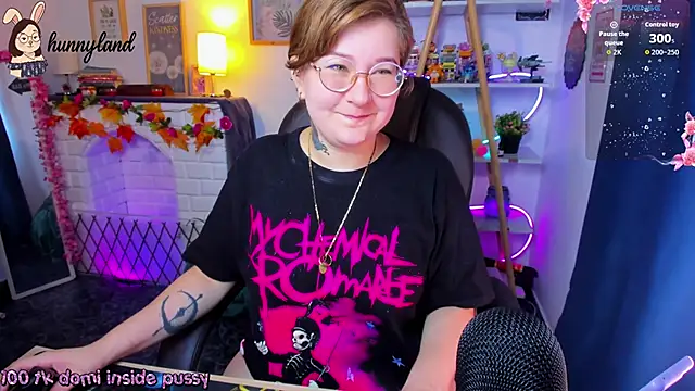 HunnyyLove online show from 16, 2, 2026