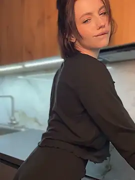 Camilla Railian online show from 20, 1, 2025