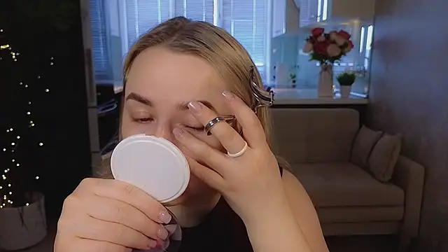 Mira Mermayd online show from 31, 3, 2026