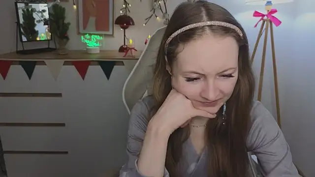 freya nilsson online show from 24, 12, 2024