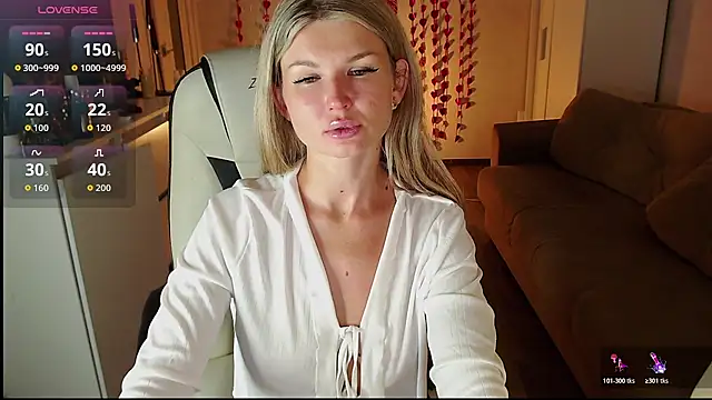 Snapshot of AngelMiaM chatting on 11, 2, 2026 AngelMiaM online show from 11, 2, 2026