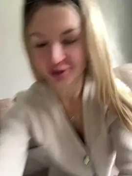 AngelMiaM online show from 28, 4, 2026