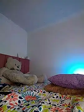 amycute  online show from 16, 9, 2025