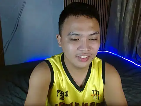 Snapshot of xsweetasian69x chatting on 7, 1, 2025 xsweetasian69x online show from 7, 1, 2025