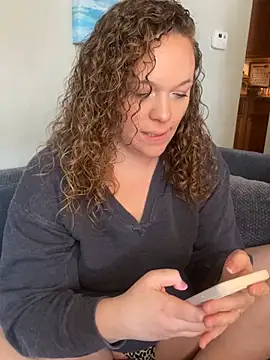 AuroraSummers online show from 9, 2, 2026