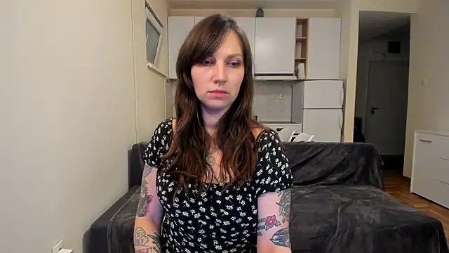 StacyTigerr online show from 6, 2, 2025