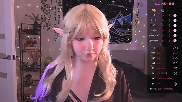 Snapshot of IrmaBell chatting on 3, 10, 2025 IrmaBell online show from 3, 10, 2025