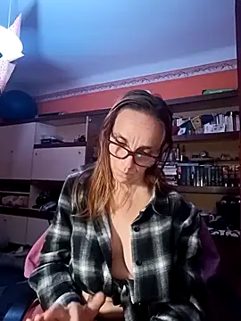 Dettybitch40 online show from 6, 11, 2025